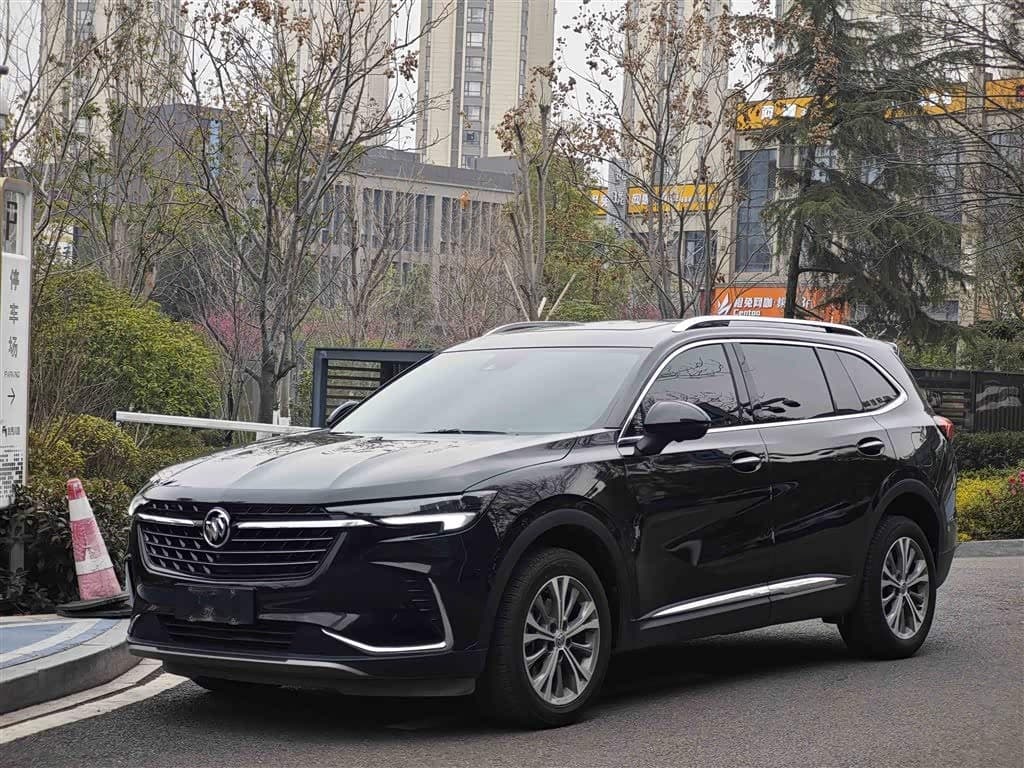 2022 Buick Envision Plus front exterior