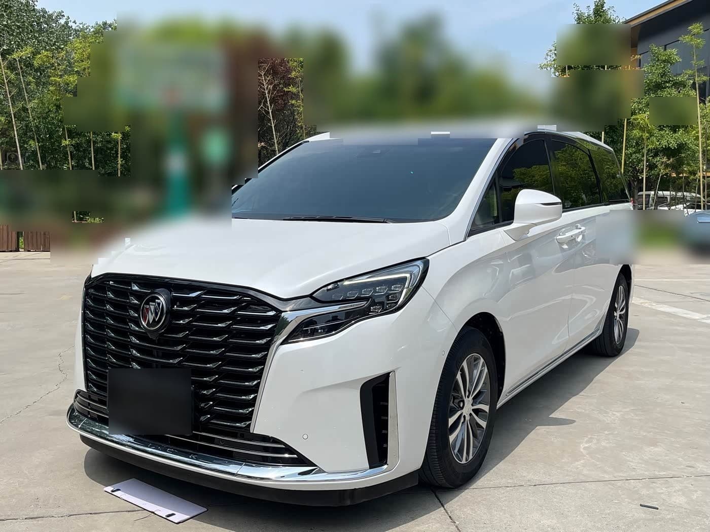 2022 Buick GL8 front exterior