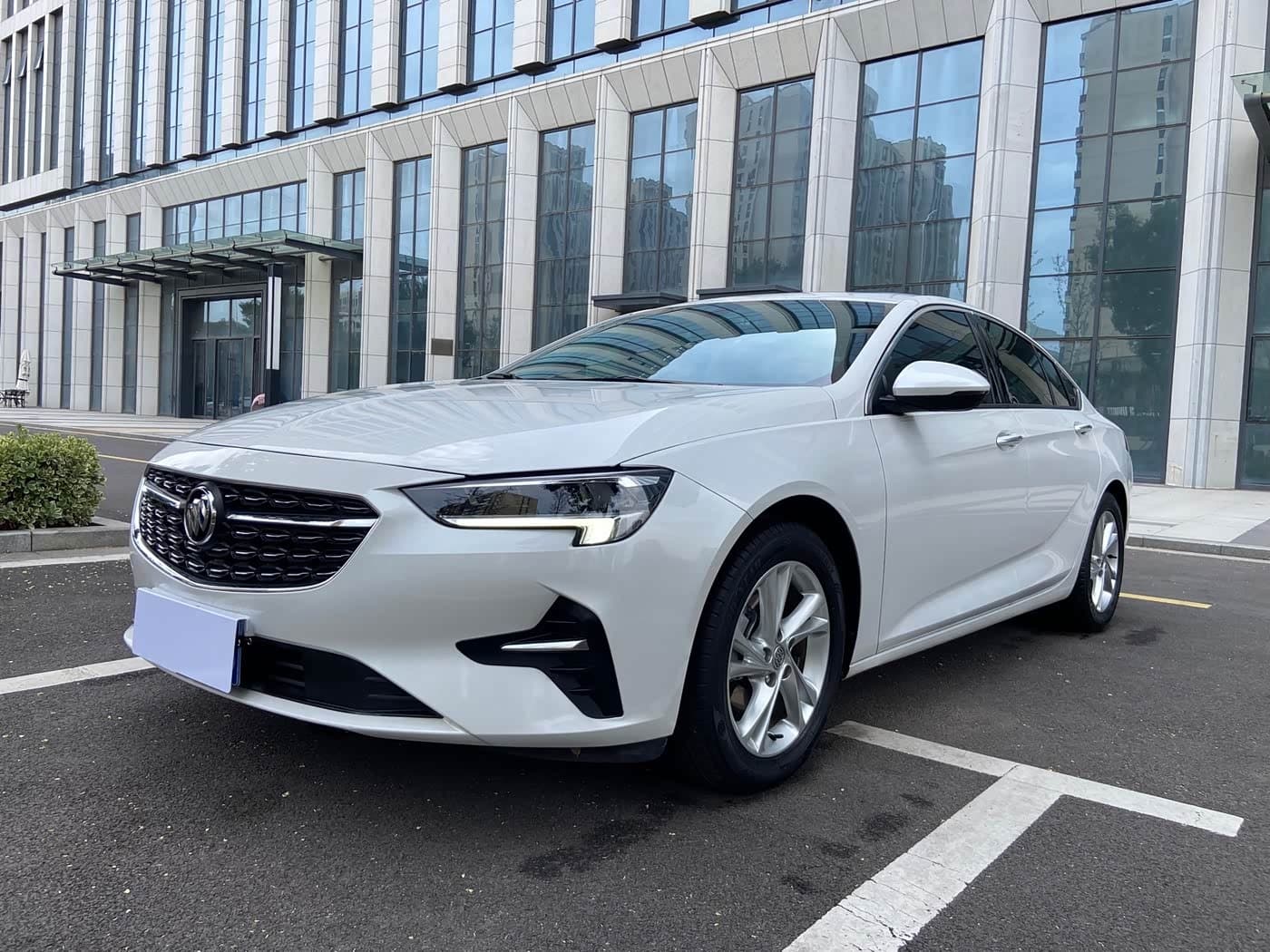 2022 Buick Regal front exterior