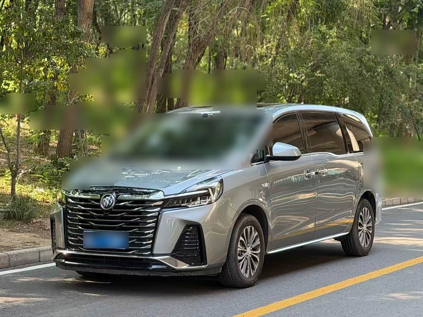 2022 Buick GL8 front exterior