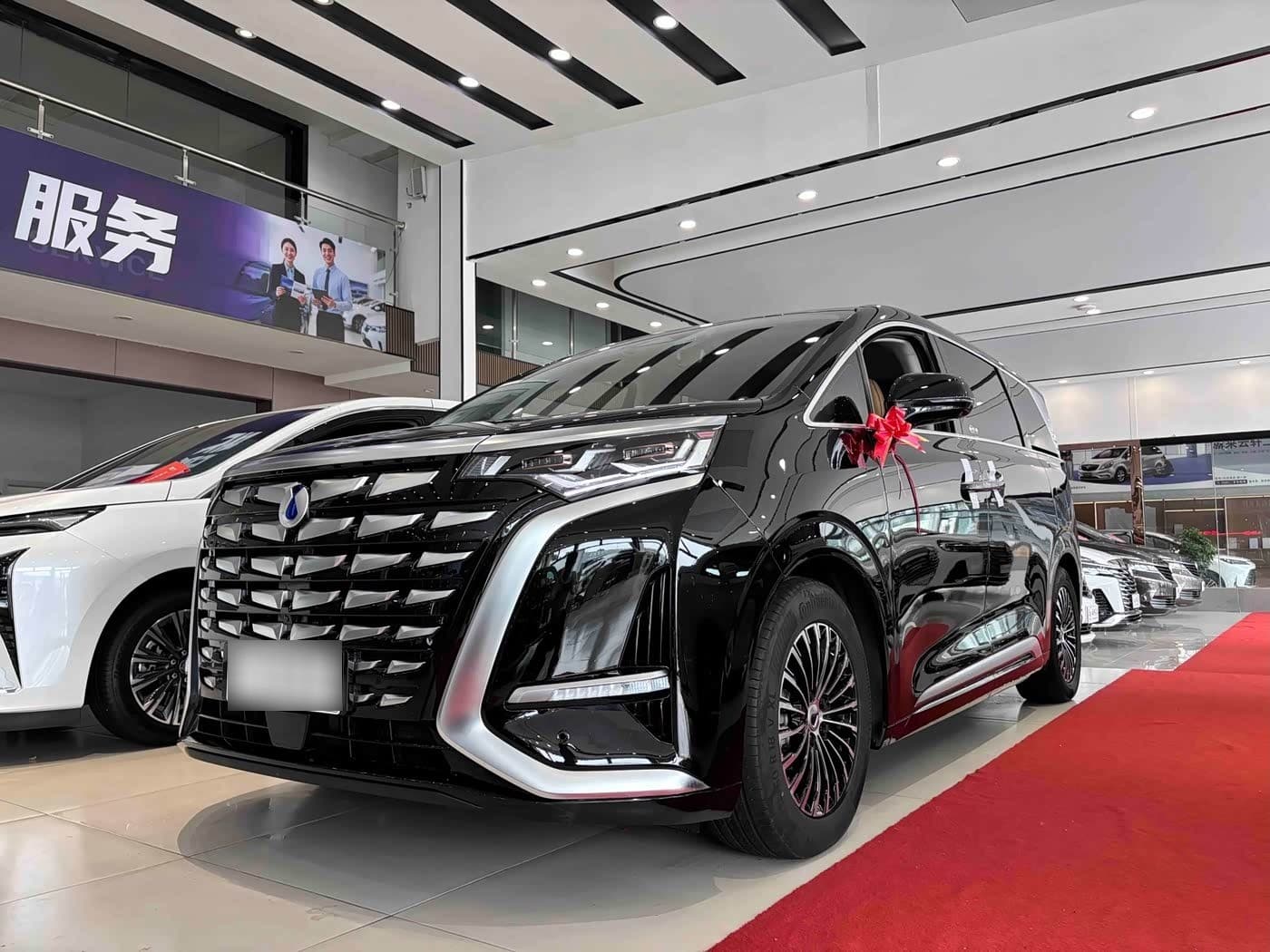 2024 Denza D9 front exterior