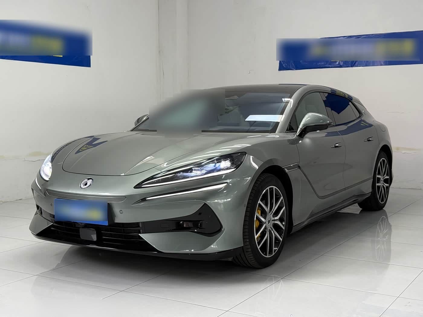 2024 Denza Z9GT front exterior