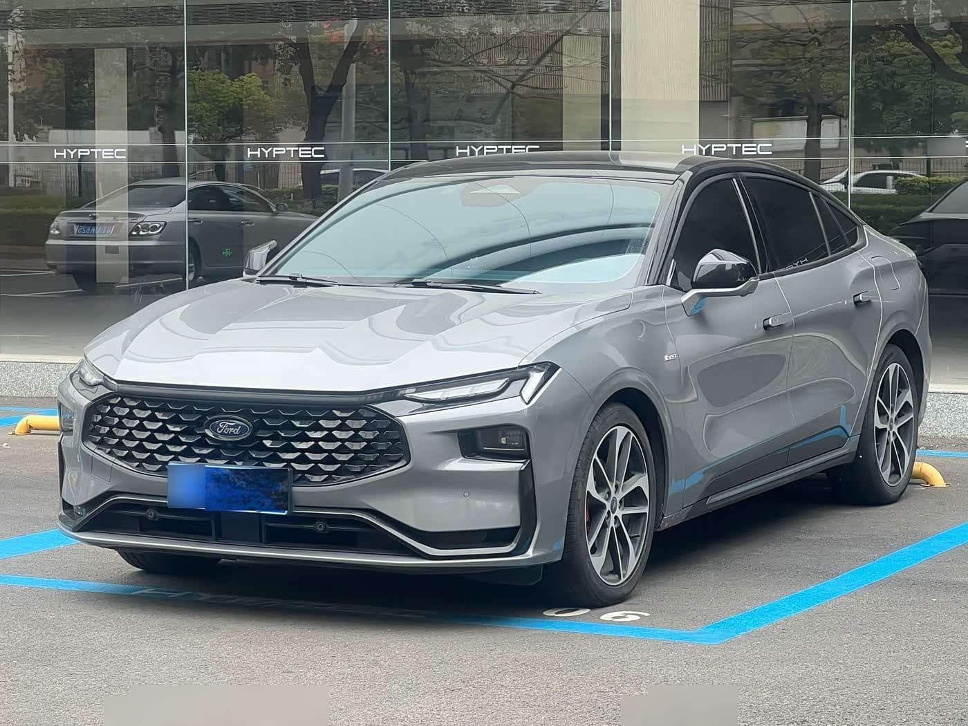 2022 Ford Mondeo front exterior