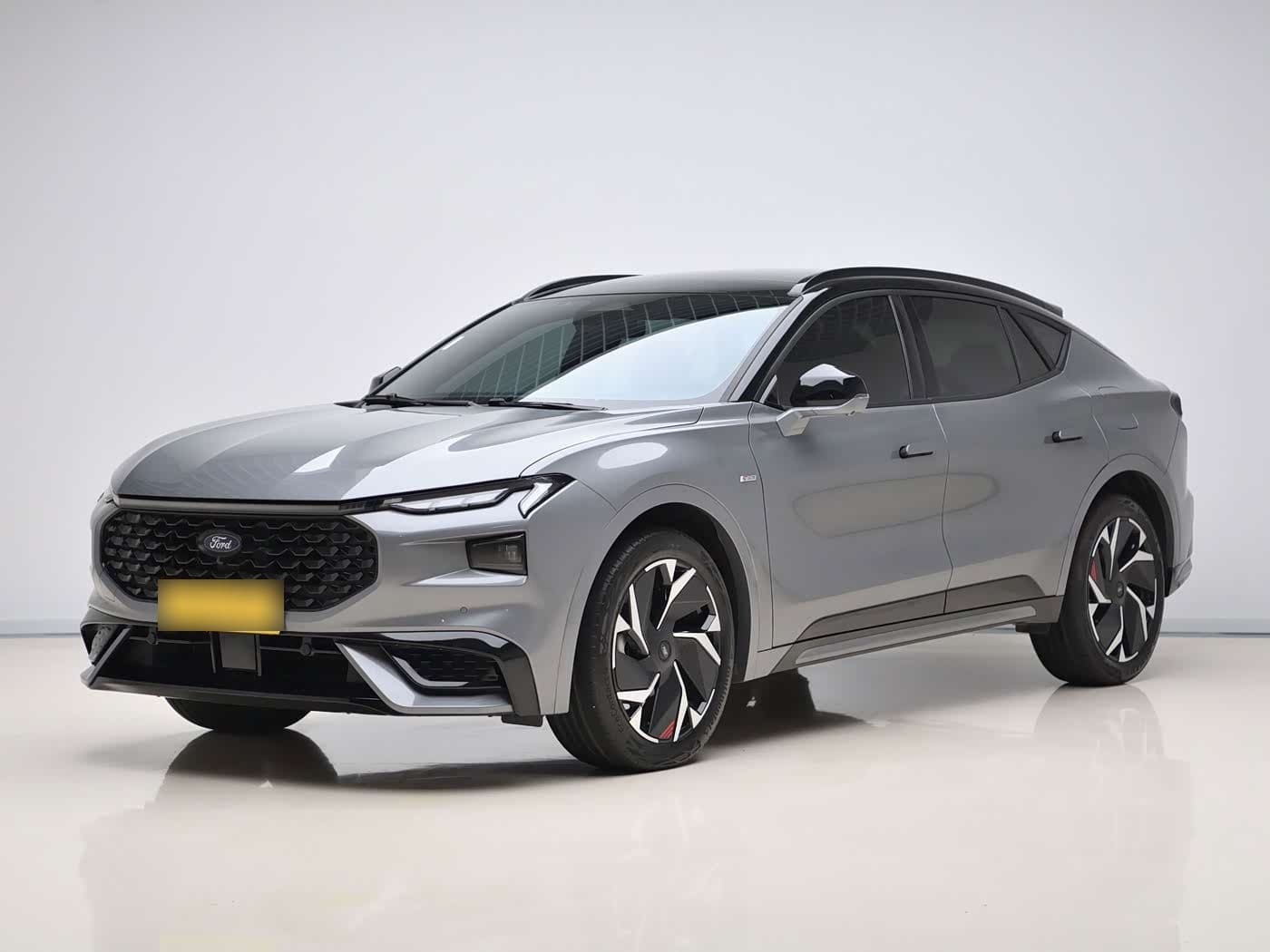 2024 Ford Mondeo front exterior