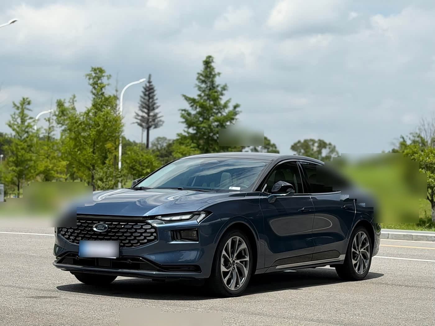 2022 Ford Mondeo front exterior