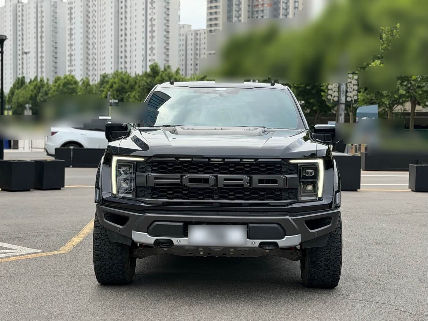 2022 Ford F-150 Raptor front exterior