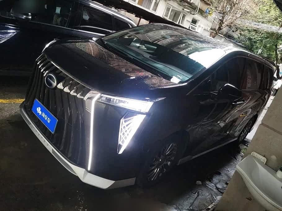 2022 GAC Trumpchi Trumpchi M8 front exterior