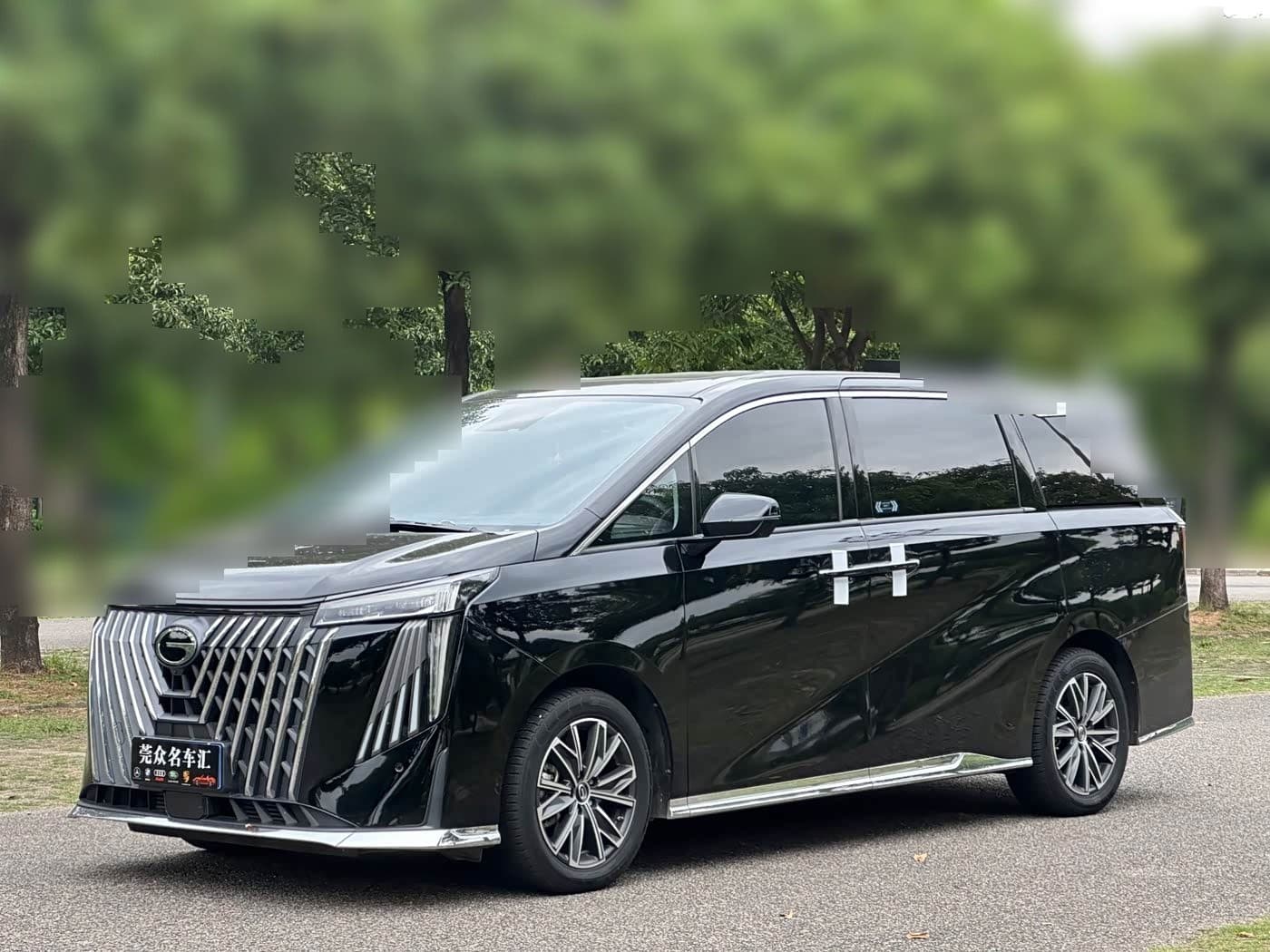 2023 GAC Trumpchi Trumpchi M8 front exterior