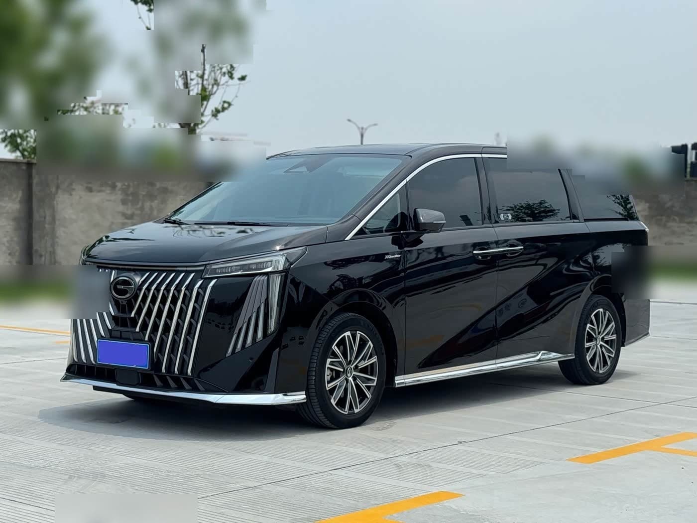 2023 GAC Trumpchi Trumpchi M8 front exterior