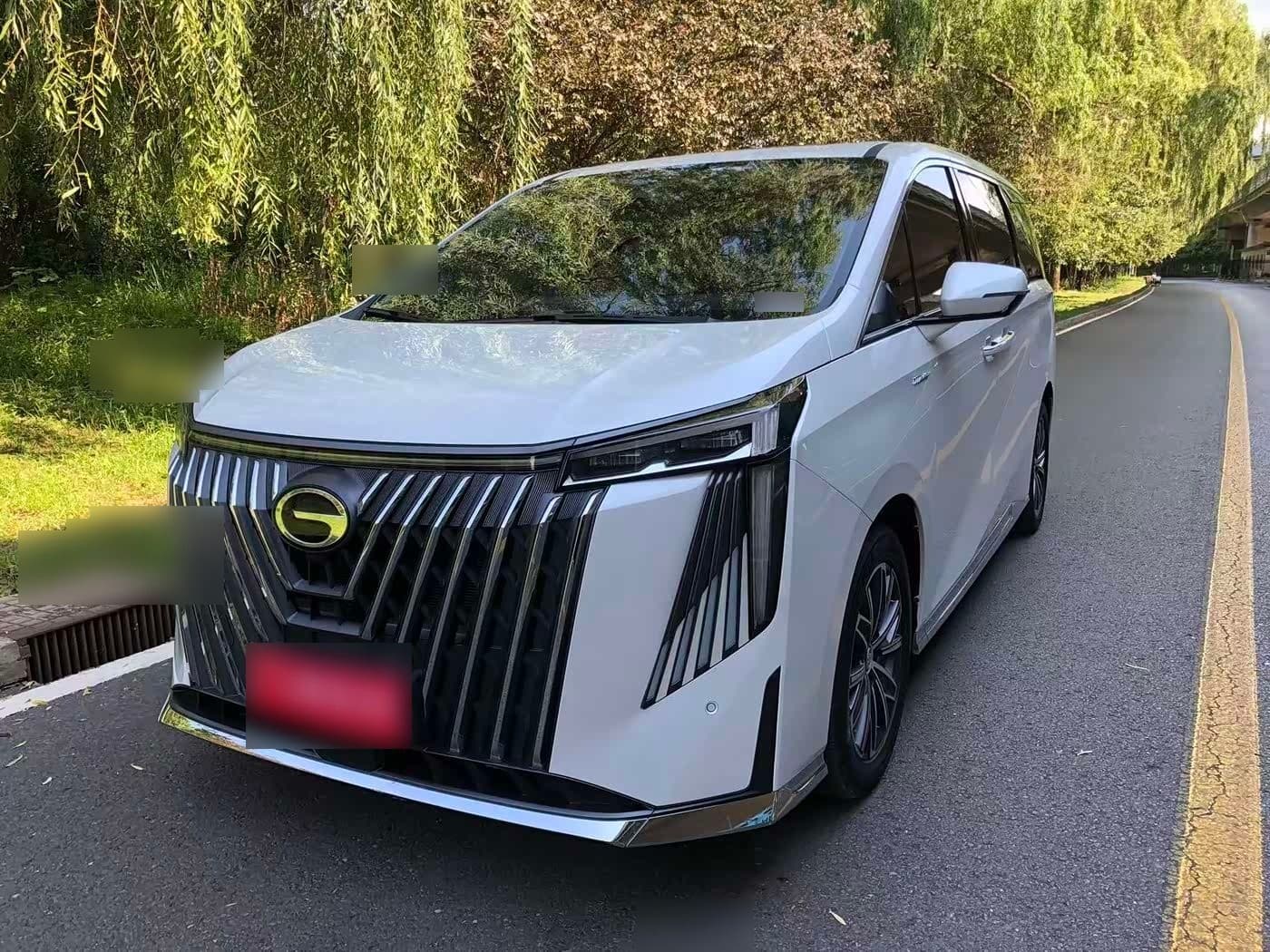 2023 GAC Trumpchi Trumpchi M8 front exterior