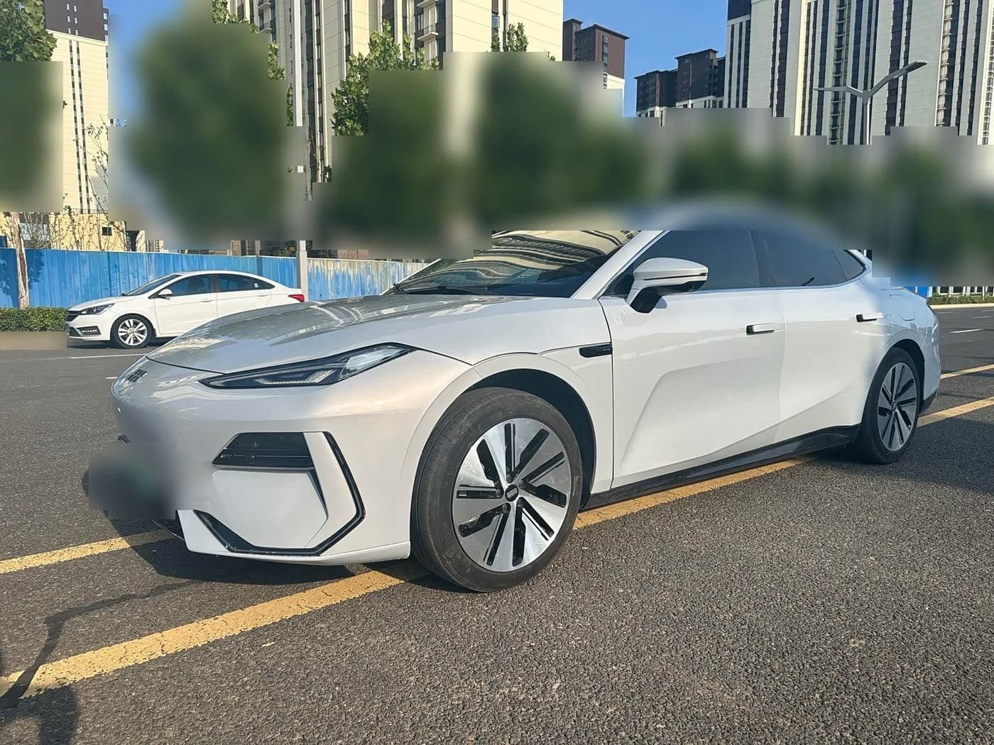 2024 Geely Galaxy Galaxy E8 front exterior