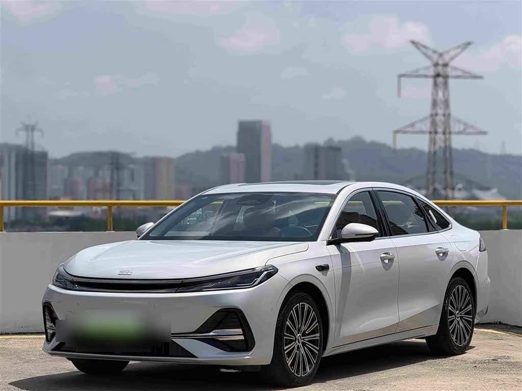 2025 Geely Galaxy Galaxy A7 front exterior