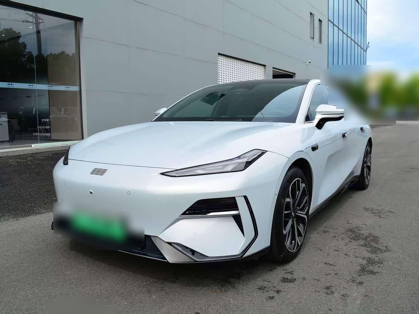 2025 Geely Galaxy Galaxy E8 front exterior