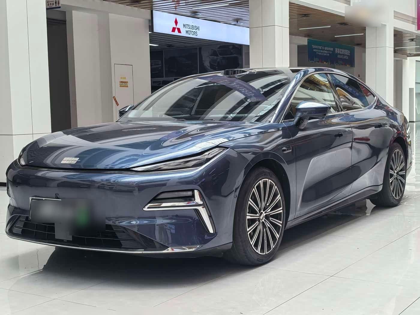 2025 Geely Galaxy Galaxy Xingyao 8 front exterior