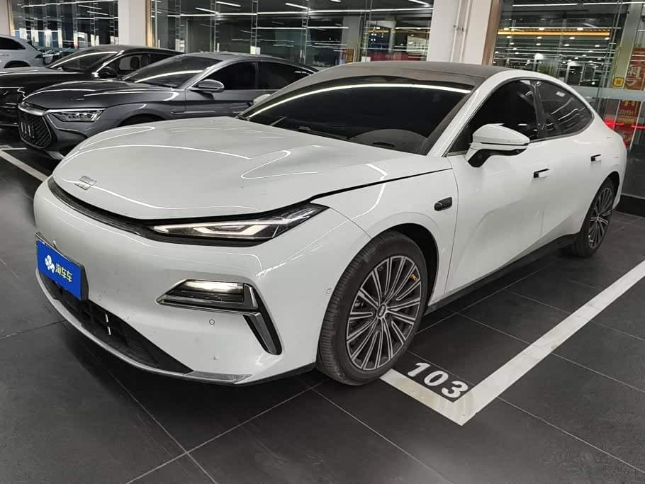 2025 Geely Galaxy Galaxy Xingyao 8 front exterior