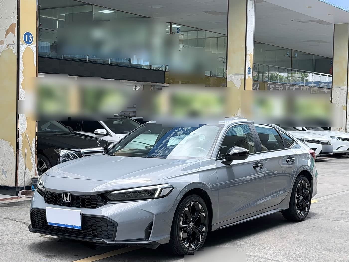 2025 Honda Civic front exterior