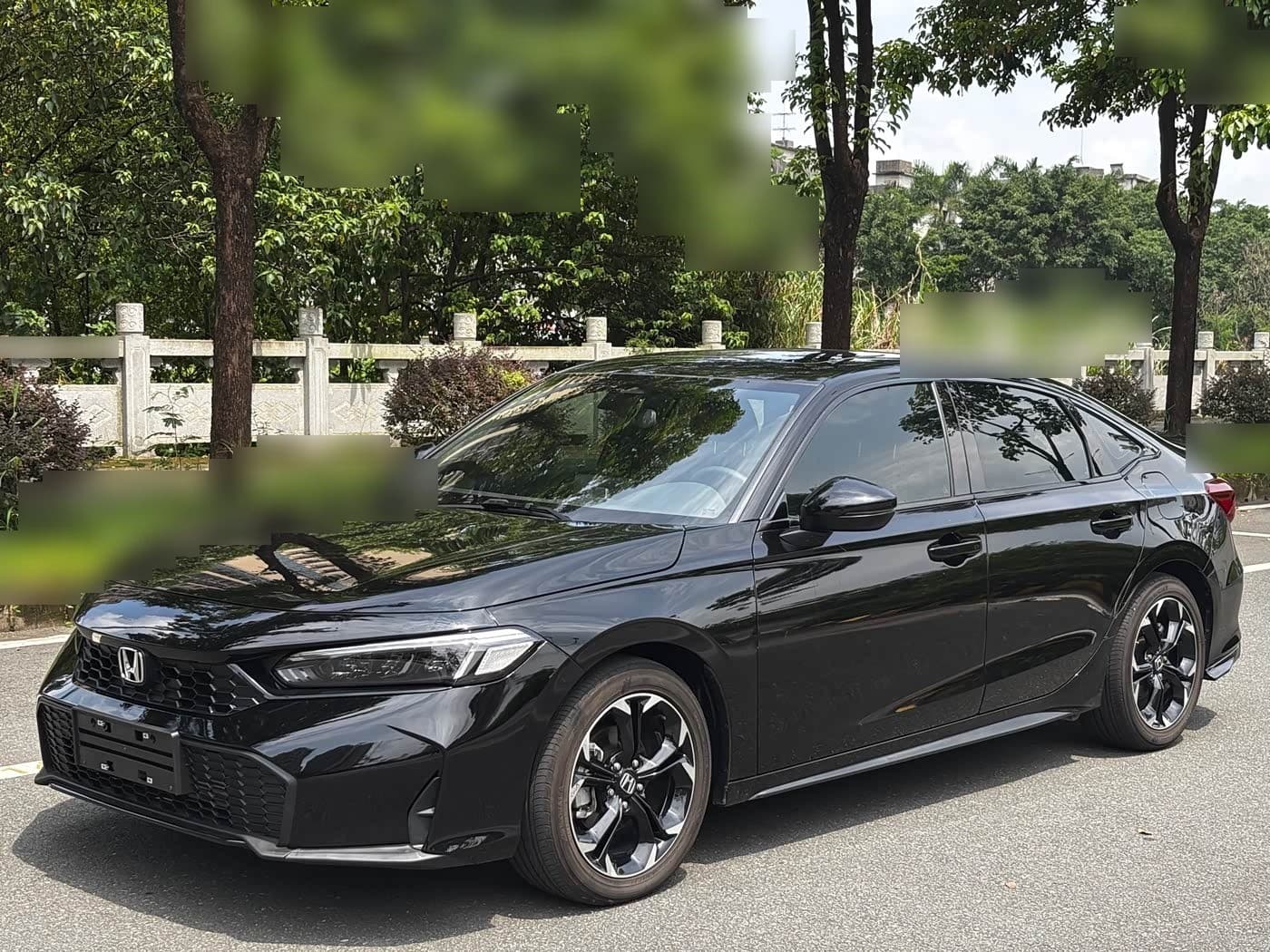 2025 Honda Civic front exterior