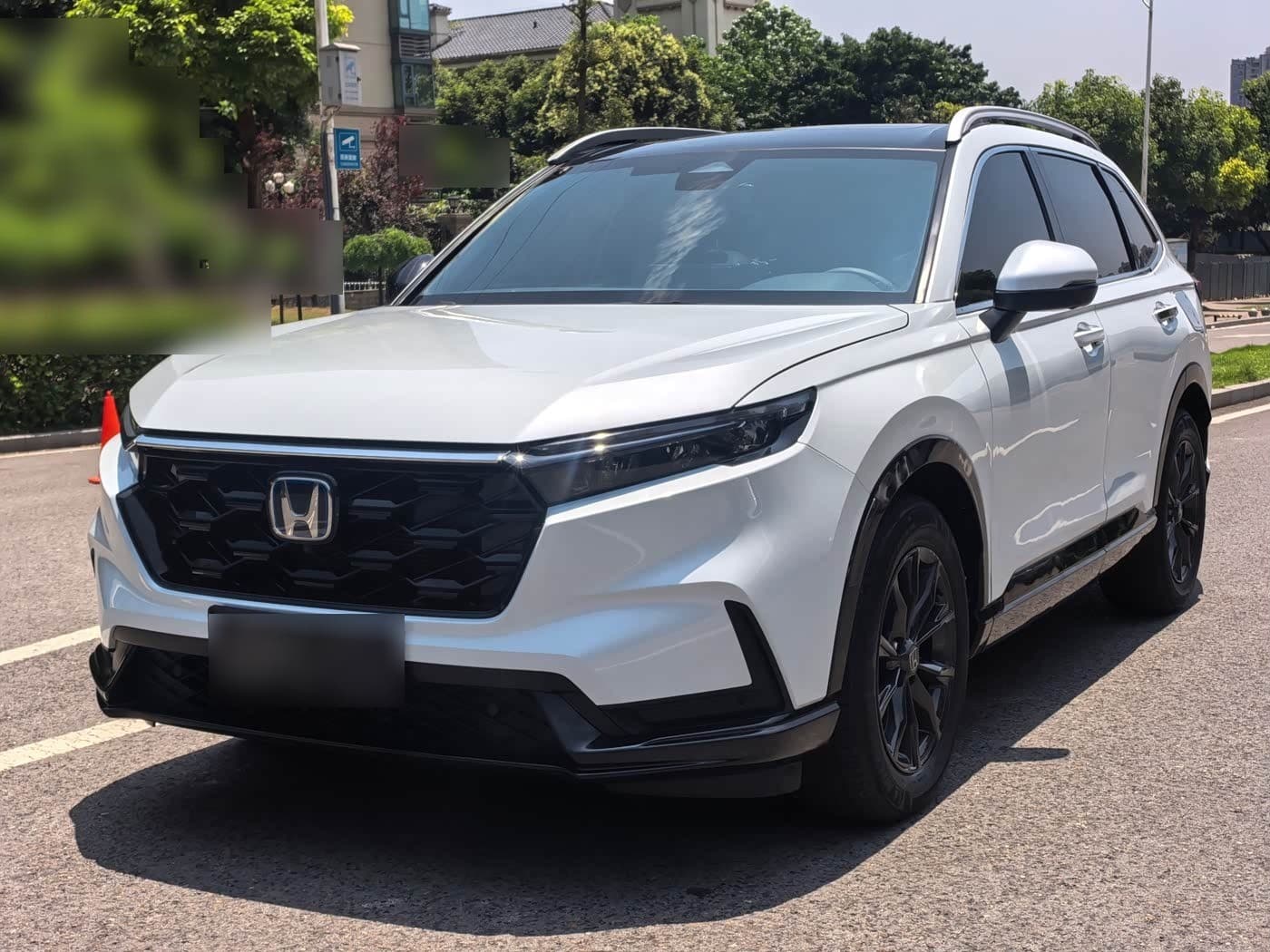 2023 Honda CR-V front exterior
