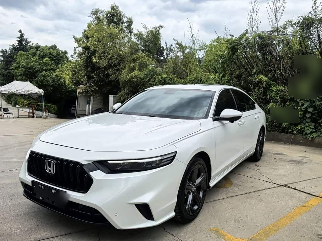 2024 Honda Inspire front exterior