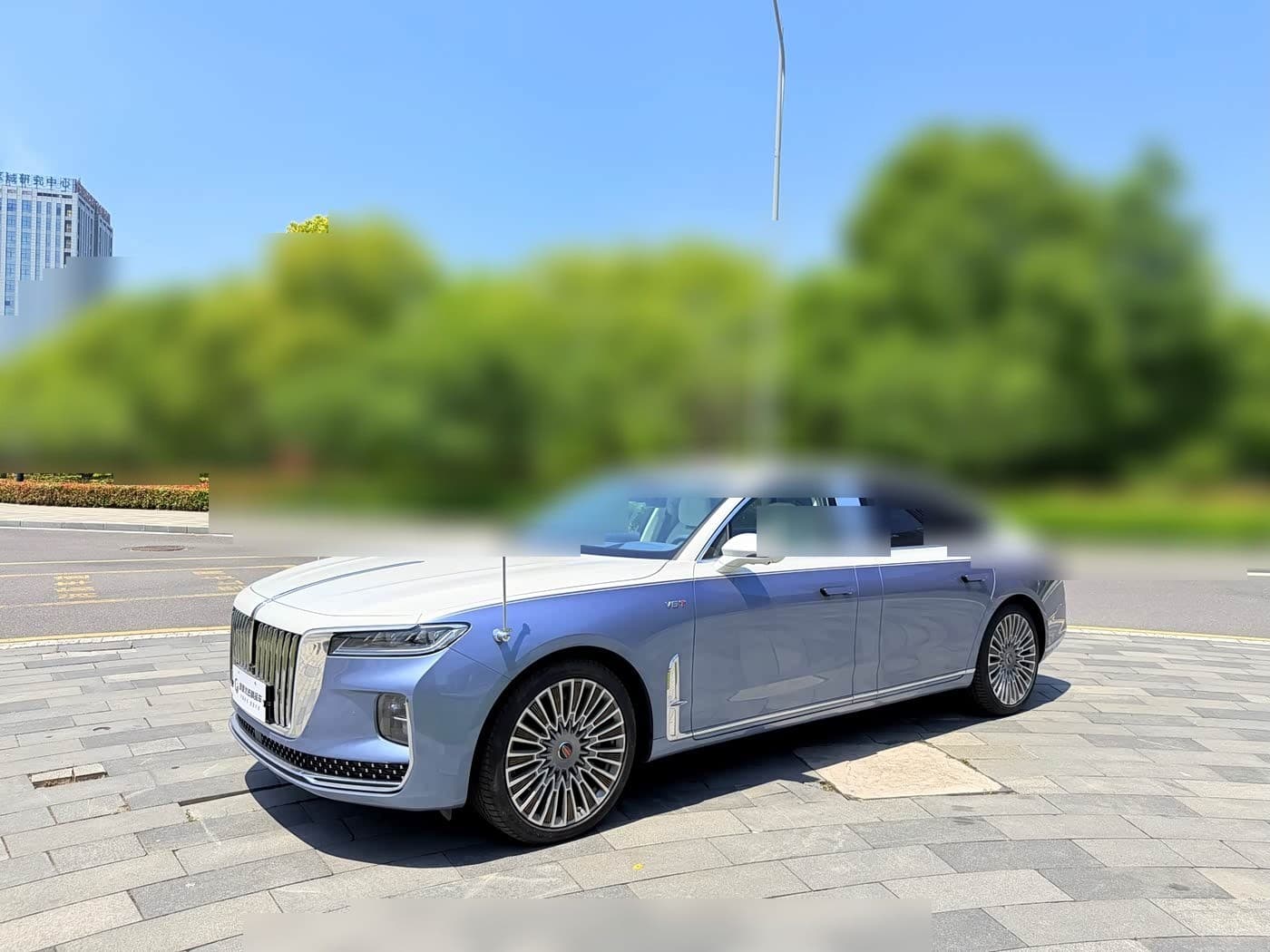 2022 Hongqi H9 front exterior