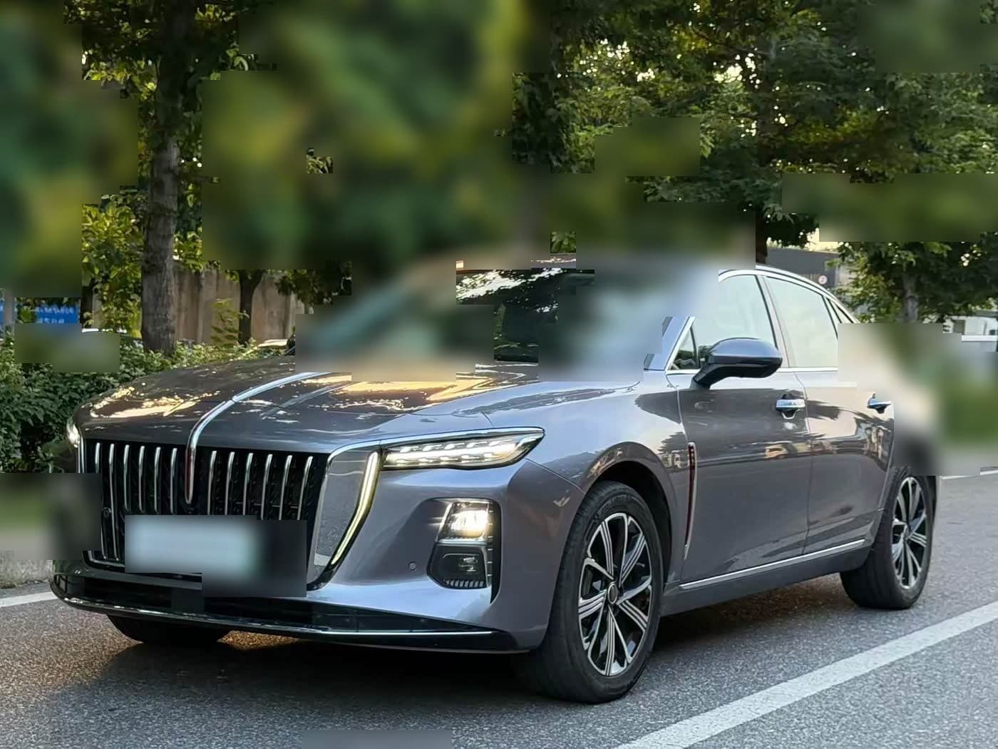 2025 Hongqi H5 PHEV front exterior