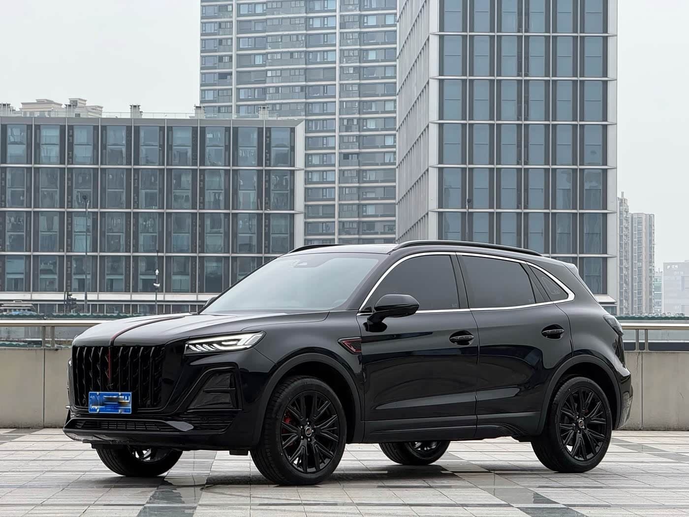 2025 Hongqi HS5 front exterior