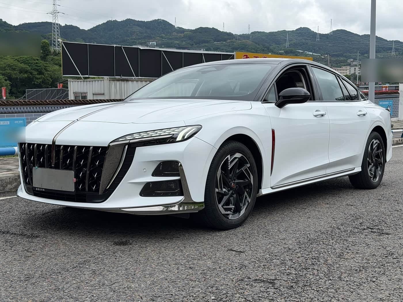 2023 Hongqi H6 front exterior