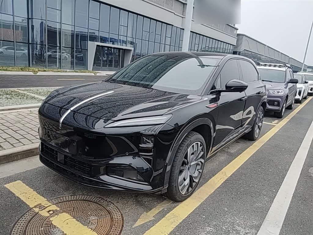 2025 Hongqi Tian Gong 08 front exterior