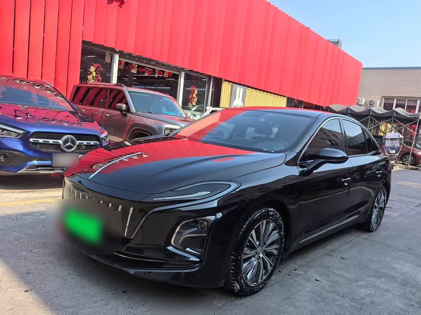 2022 Hongqi E-QM5 front exterior