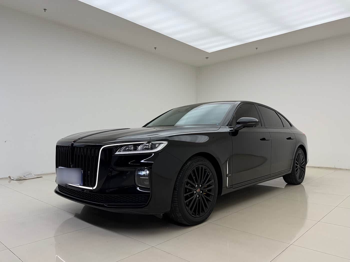 2023 Hongqi H9 front exterior
