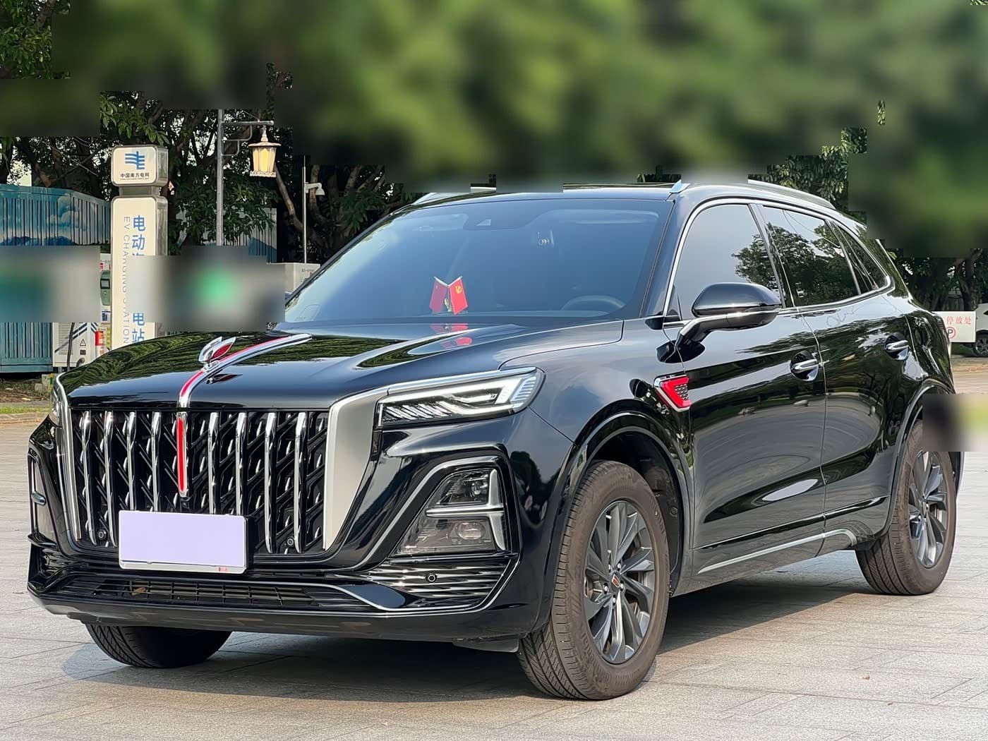 2024 Hongqi HS5 front exterior