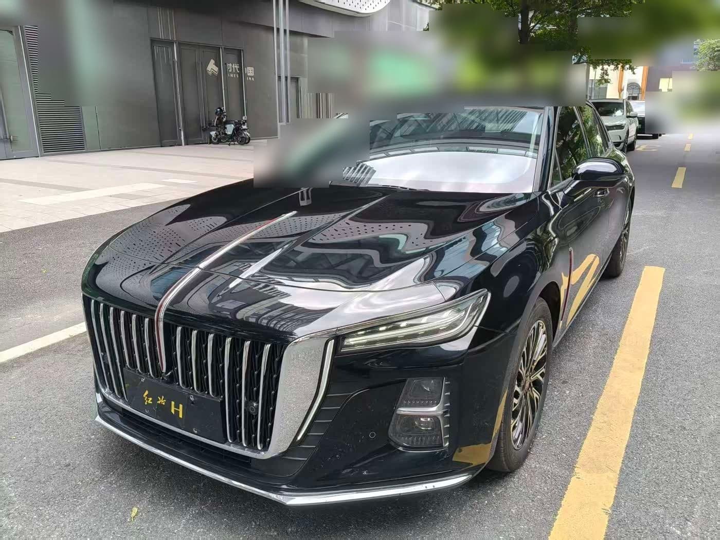 2022 Hongqi H5 front exterior