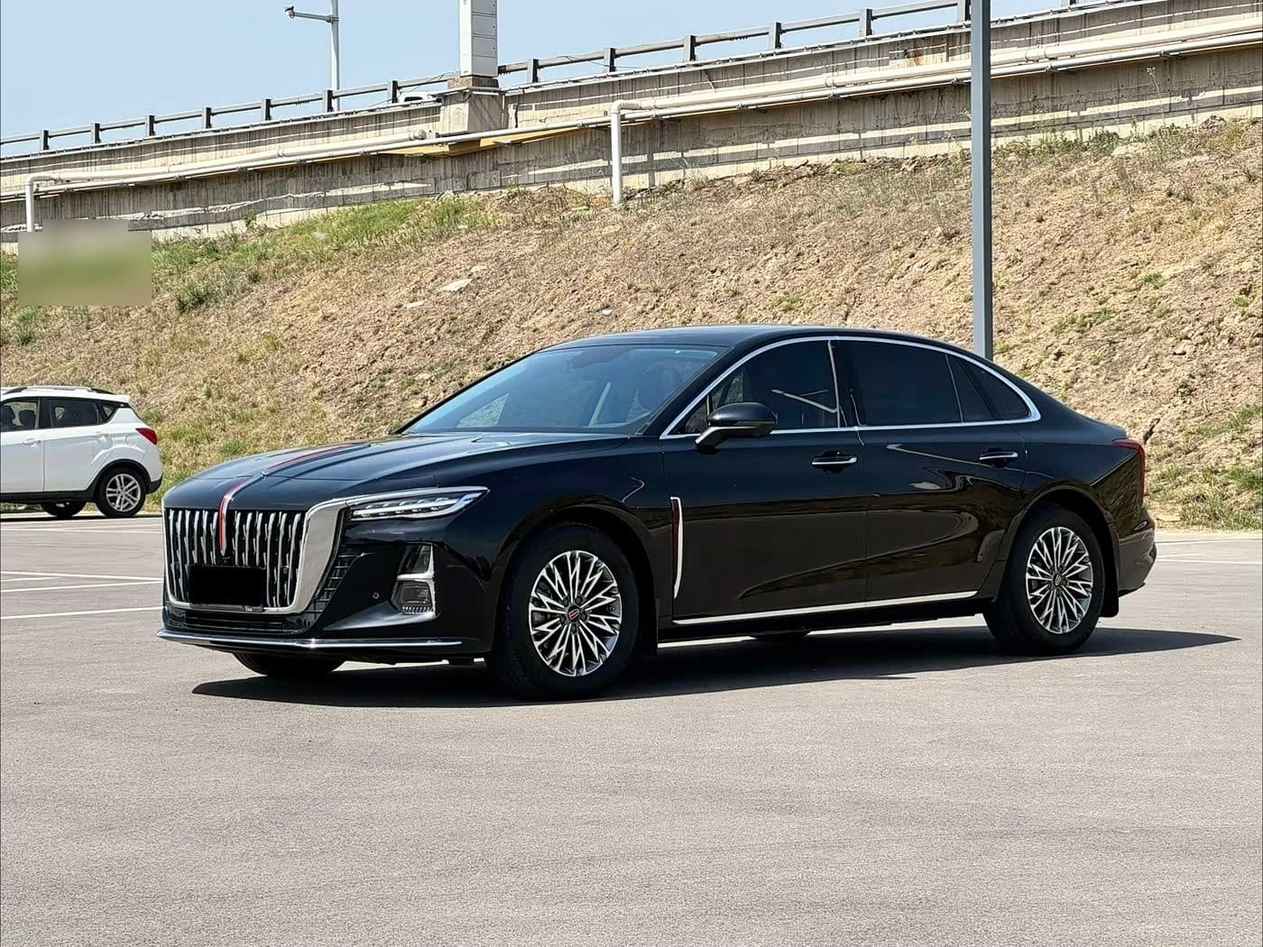 2024 Hongqi H5