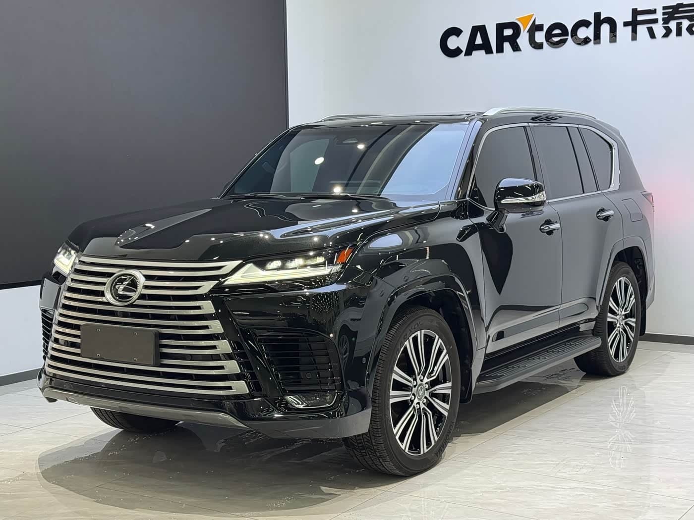 2024 Lexus LX front exterior
