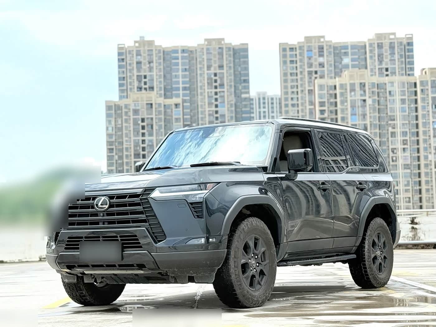 2024 Lexus GX front exterior