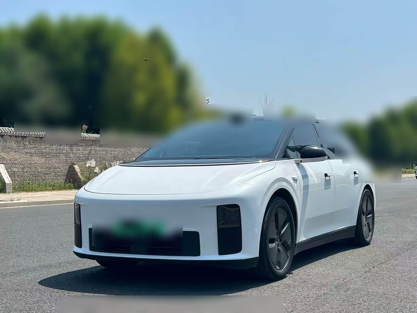 2025 Li Auto i6 front exterior