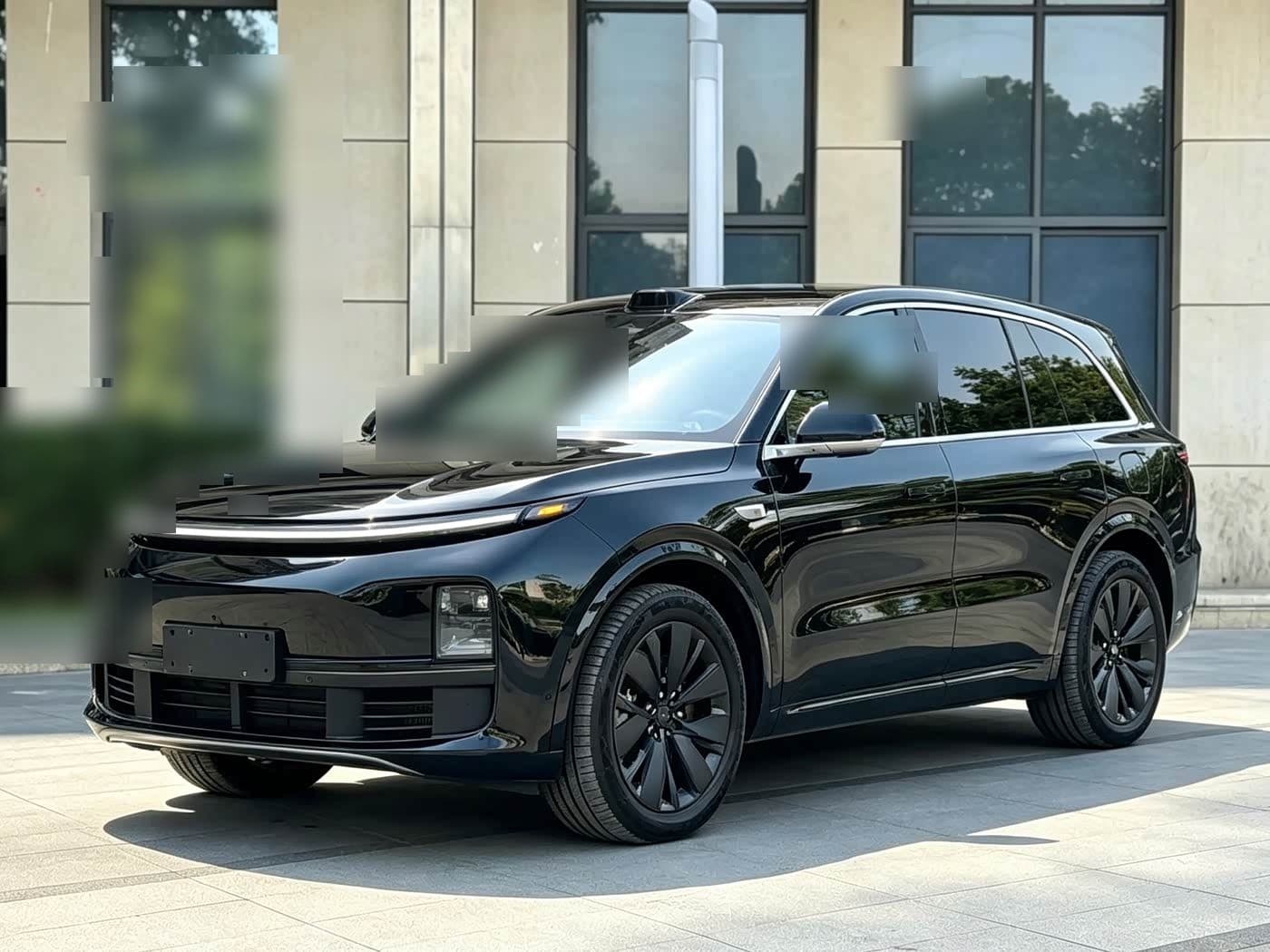 2025 Li Auto L6 front exterior