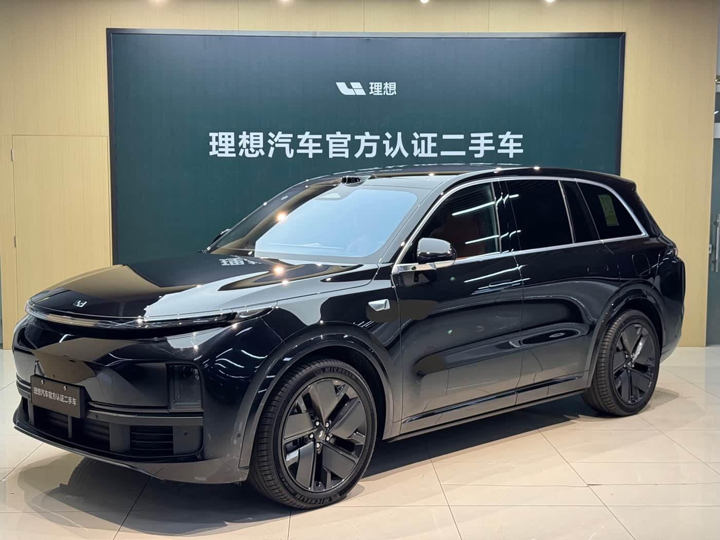 2025 Li Auto Li L8 front exterior