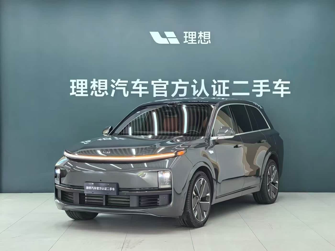 2025 Li Auto Li L8 front exterior