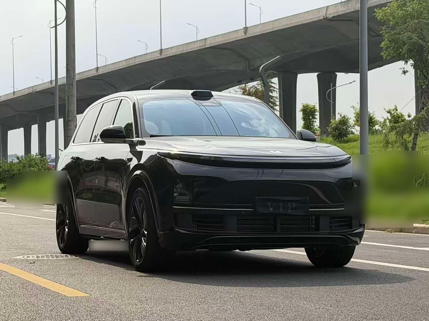 2024 Li Auto Li Xiang L9 front exterior
