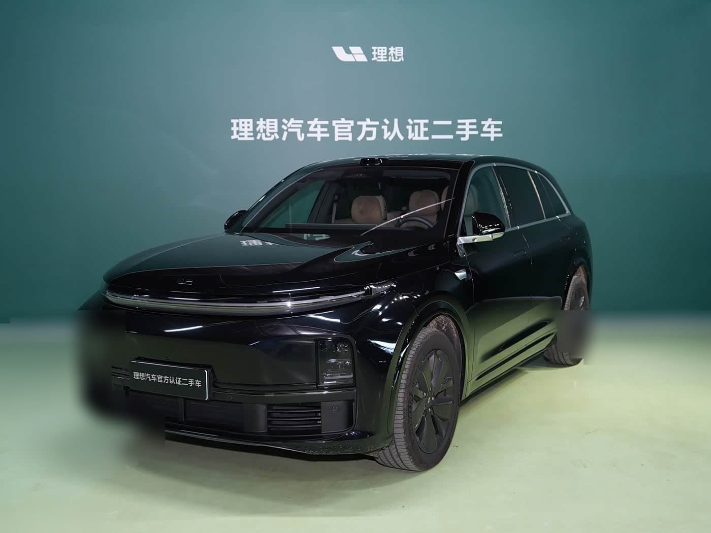 2025 Li Auto L7 front exterior