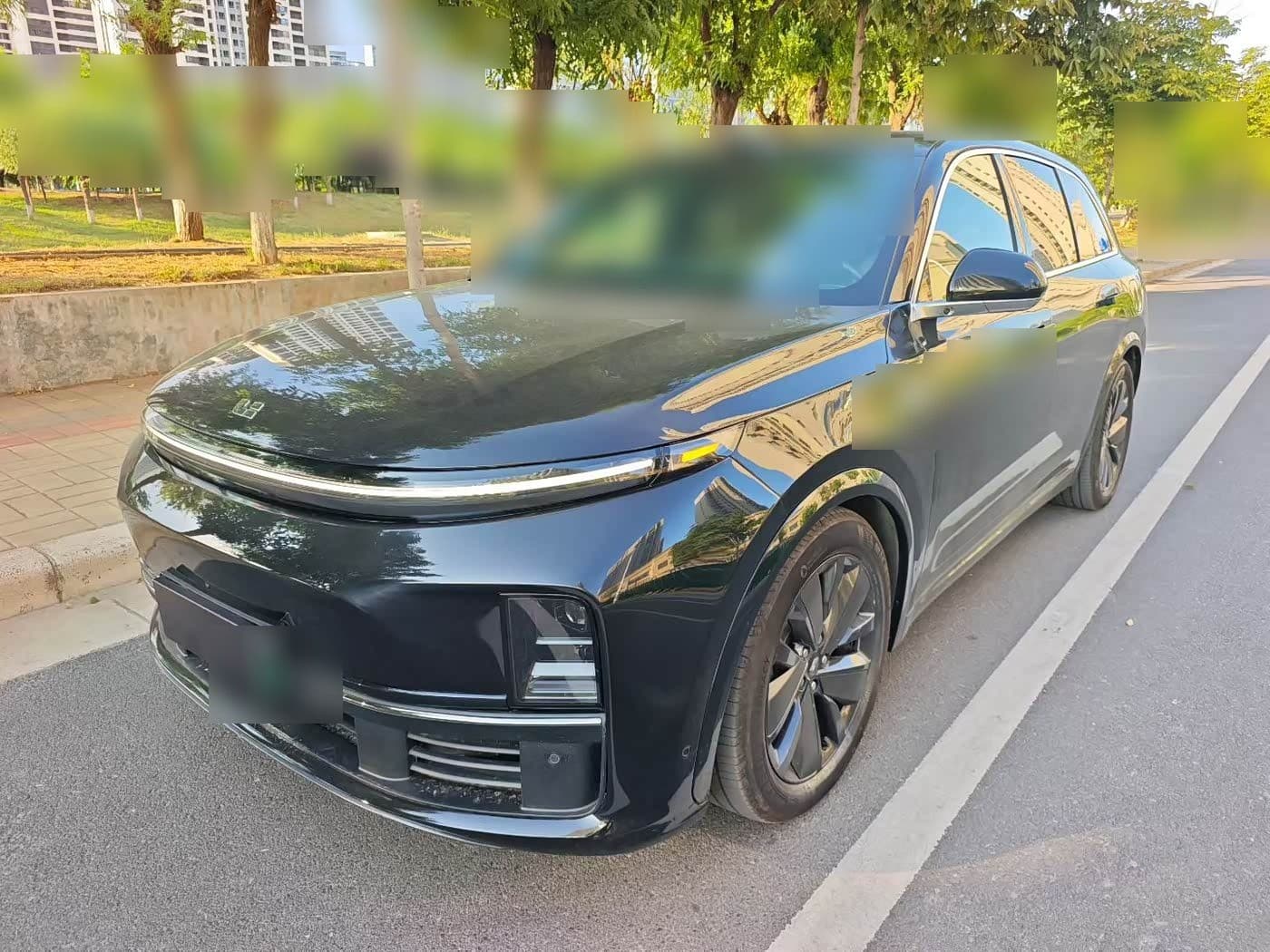 2025 Li Auto L7 front exterior