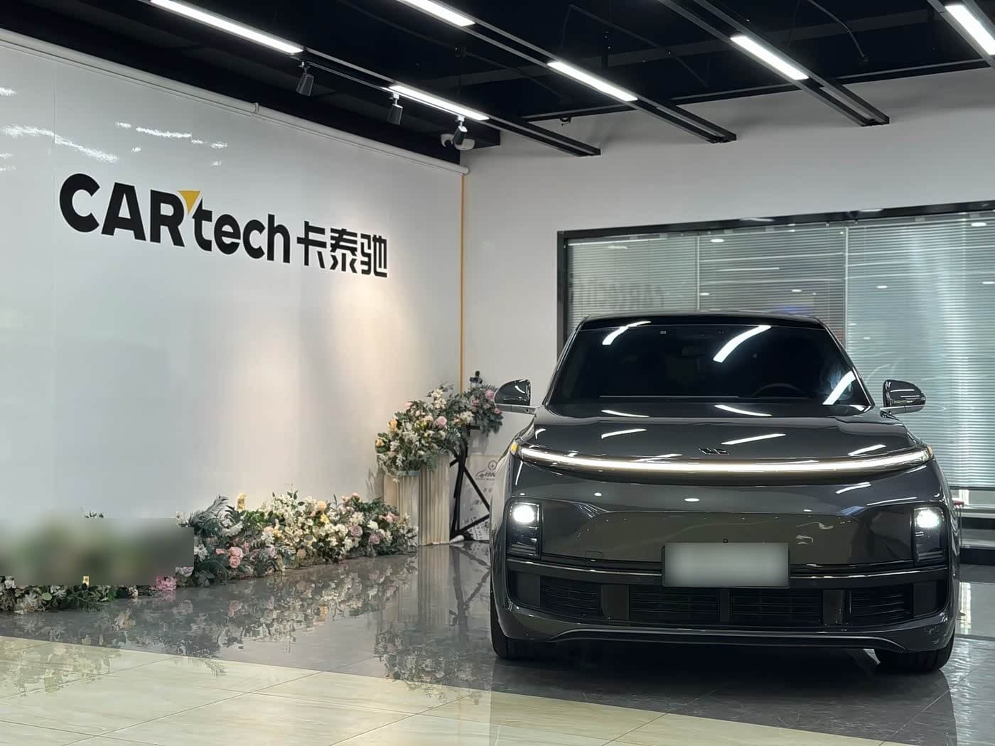 2022 Li Auto Li L8 front exterior