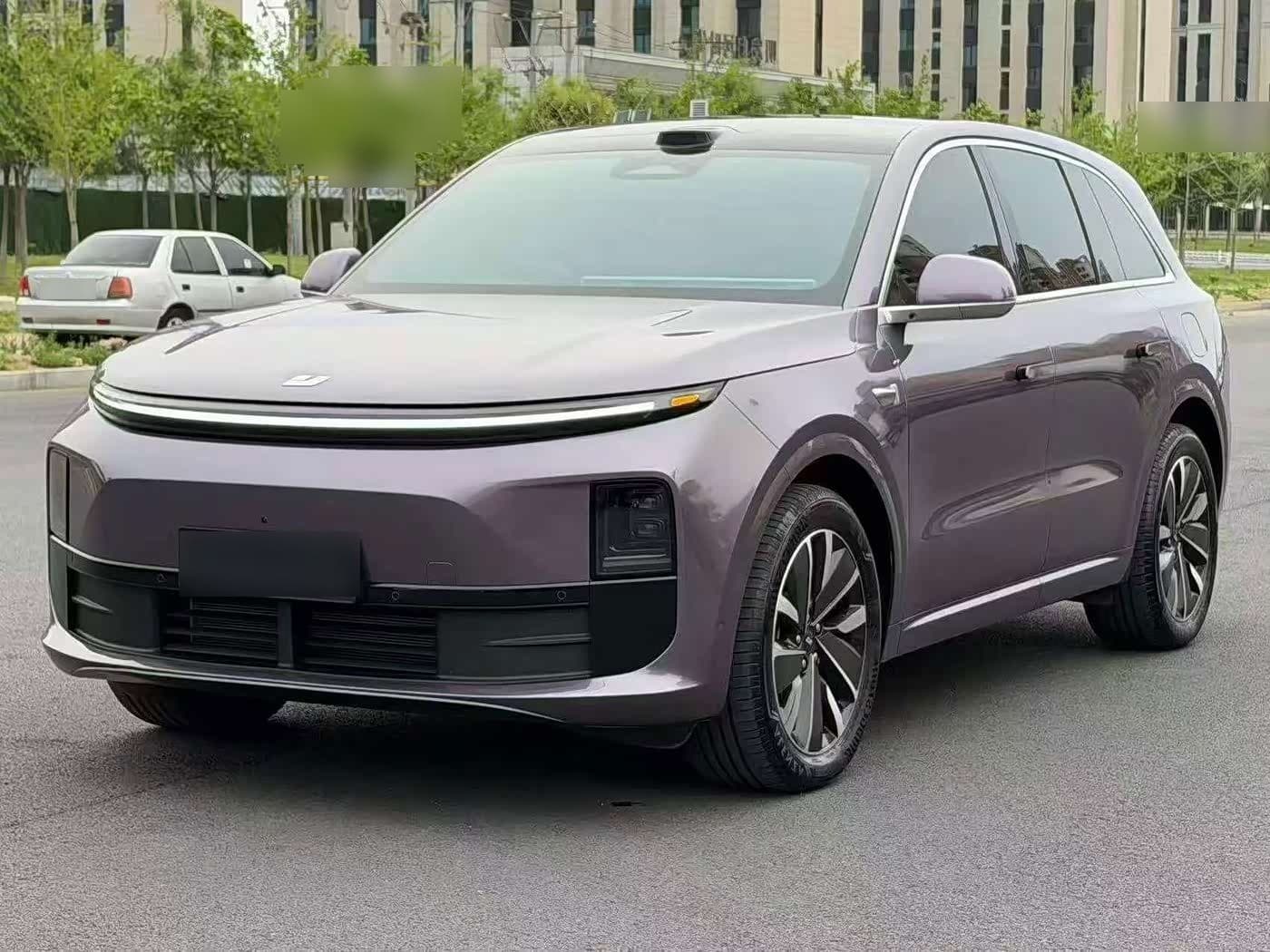 2025 Li Auto L6 front exterior