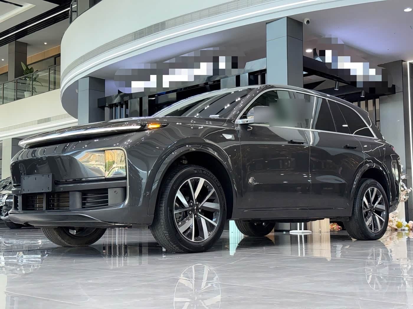2022 Li Auto Li L8 front exterior