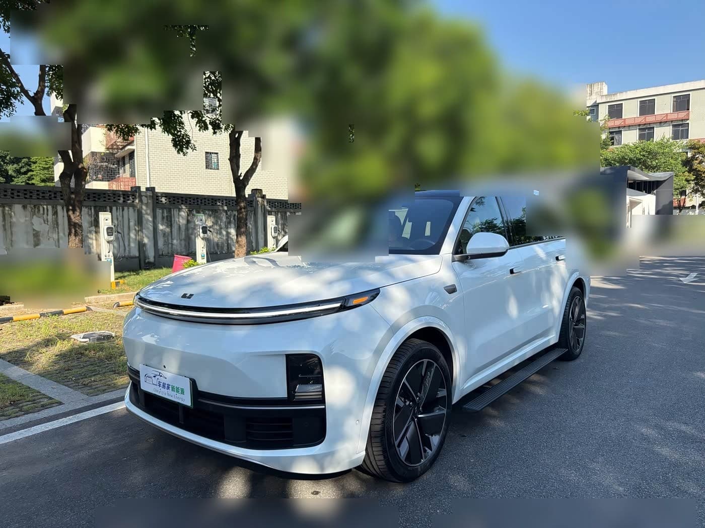 2025 Li Auto Li Xiang L9 front exterior