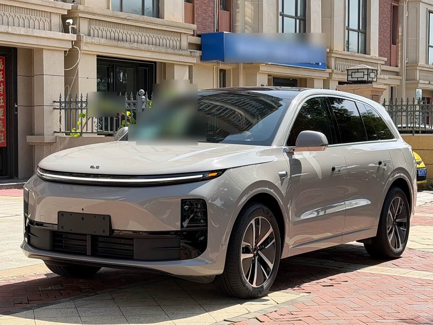 2024 Li Auto L6 front exterior