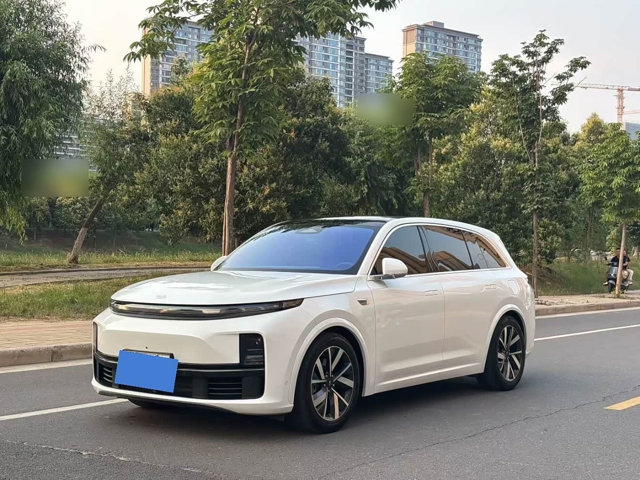2022 Li Auto L7 front exterior