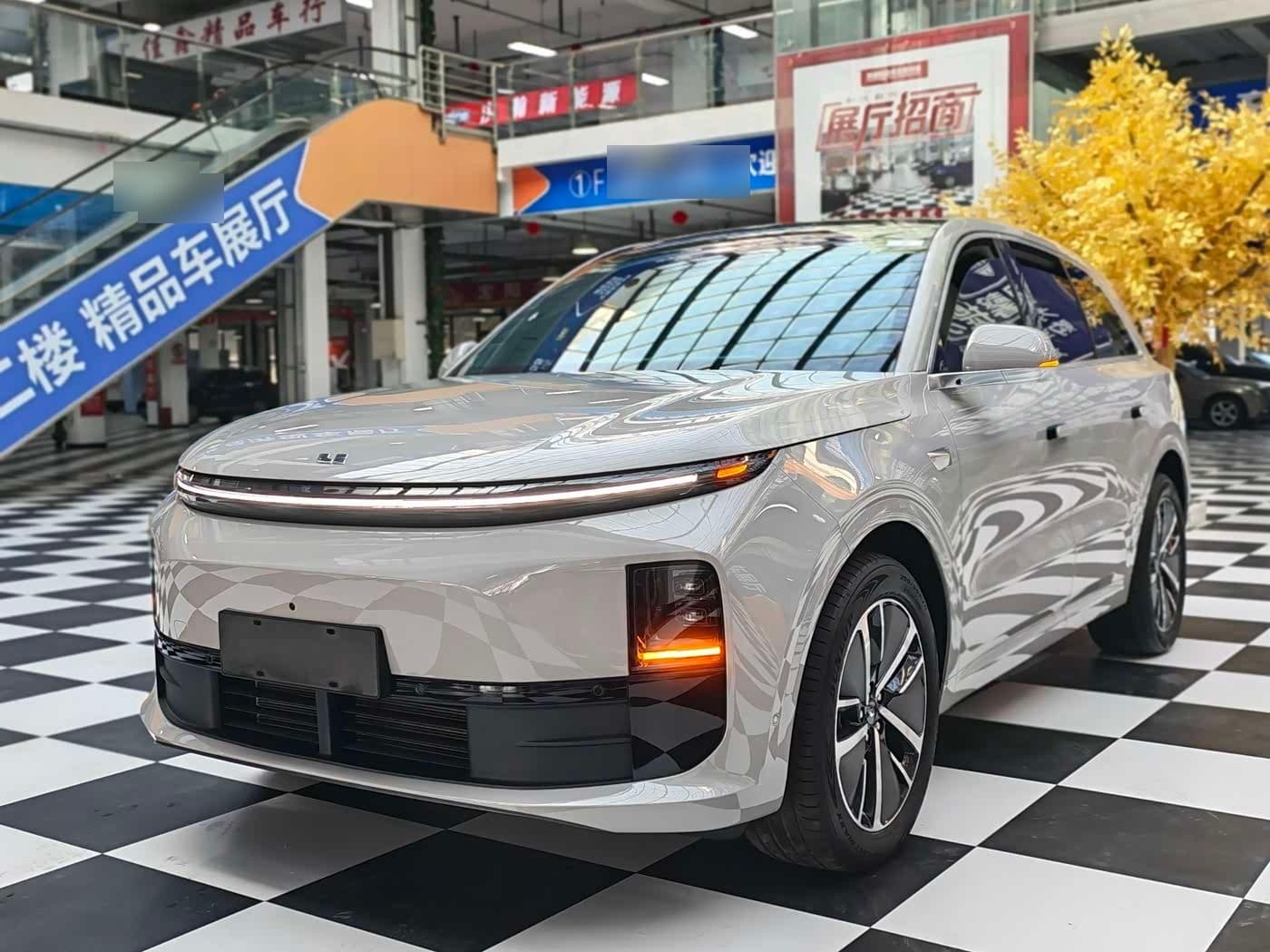 2024 Li Auto L6 front exterior