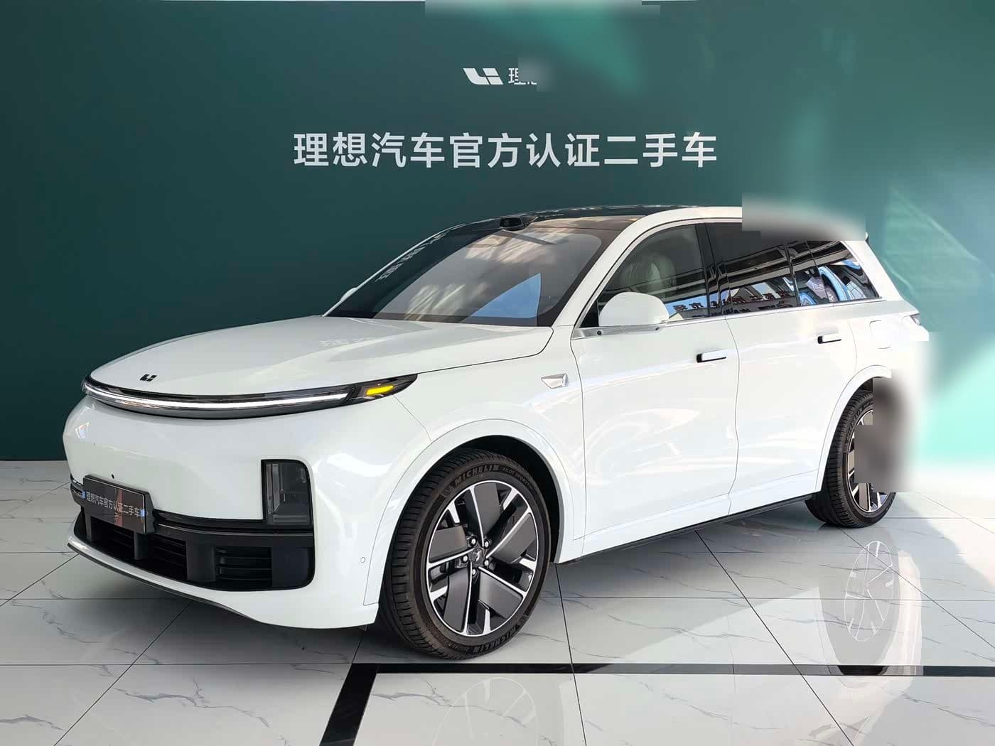 2025 Li Auto Li L8 front exterior